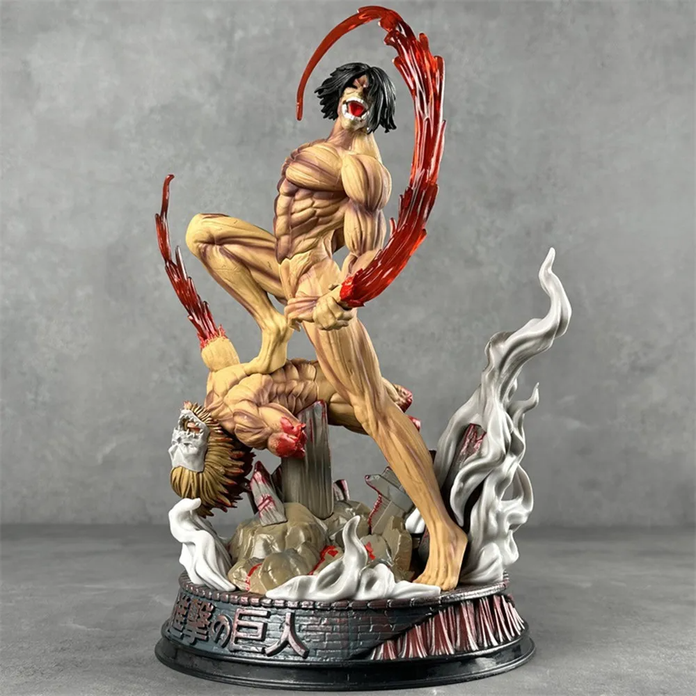Titan Assailant vs Titan Jaw Figure - Attack on Titans™
