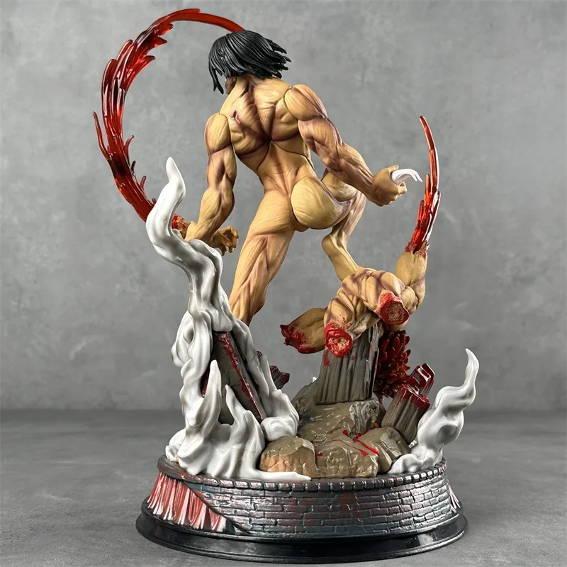 Titan Assailant vs Titan Jaw Figure - Attack on Titans™