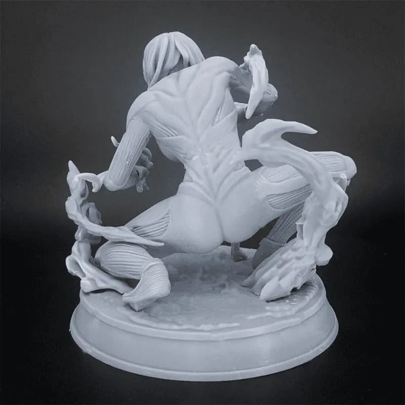 Resin Figure of the Female Titan (Annie Leonhart) - Attack